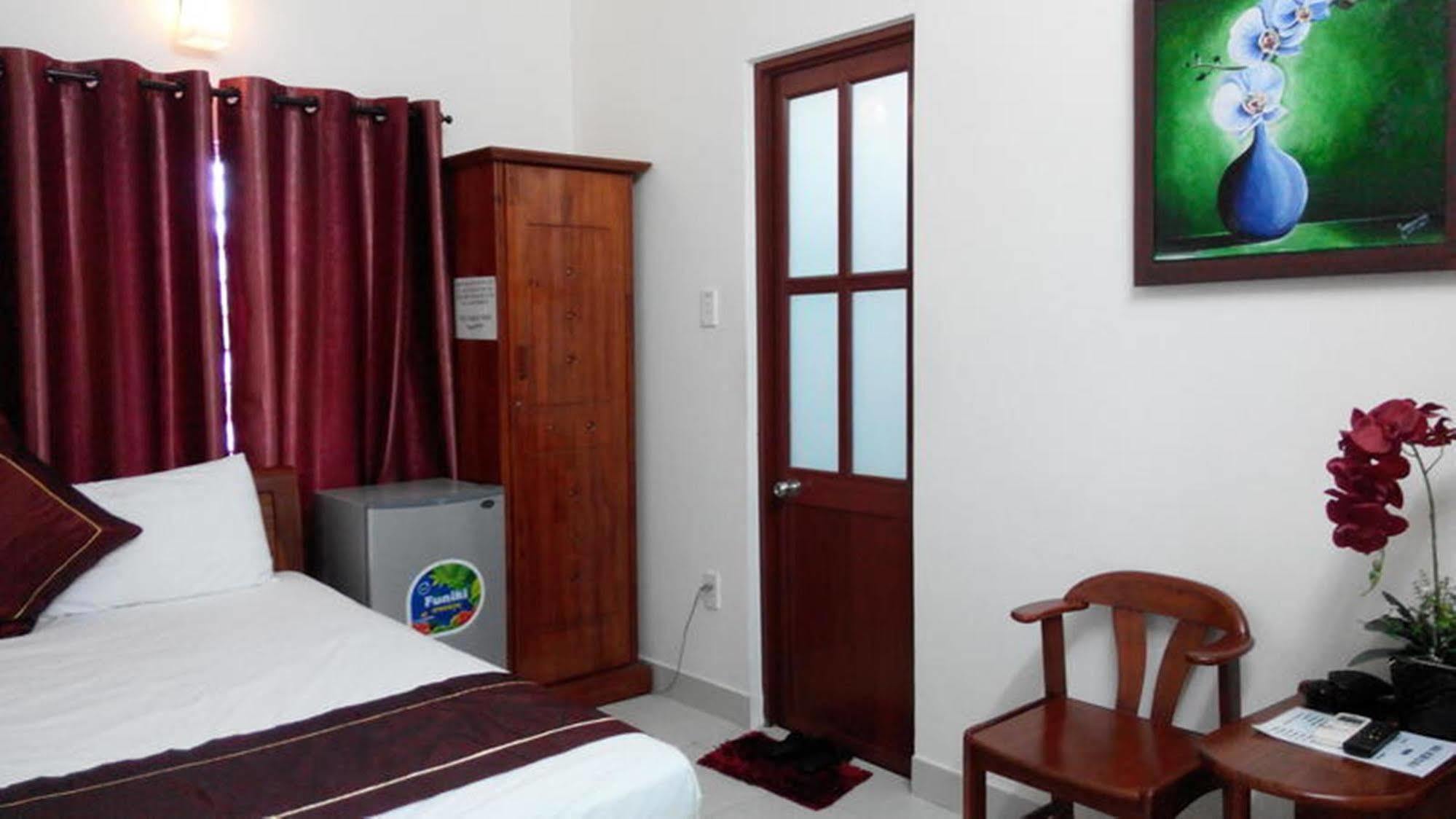 Hung Phat Hotel Дананг Экстерьер фото