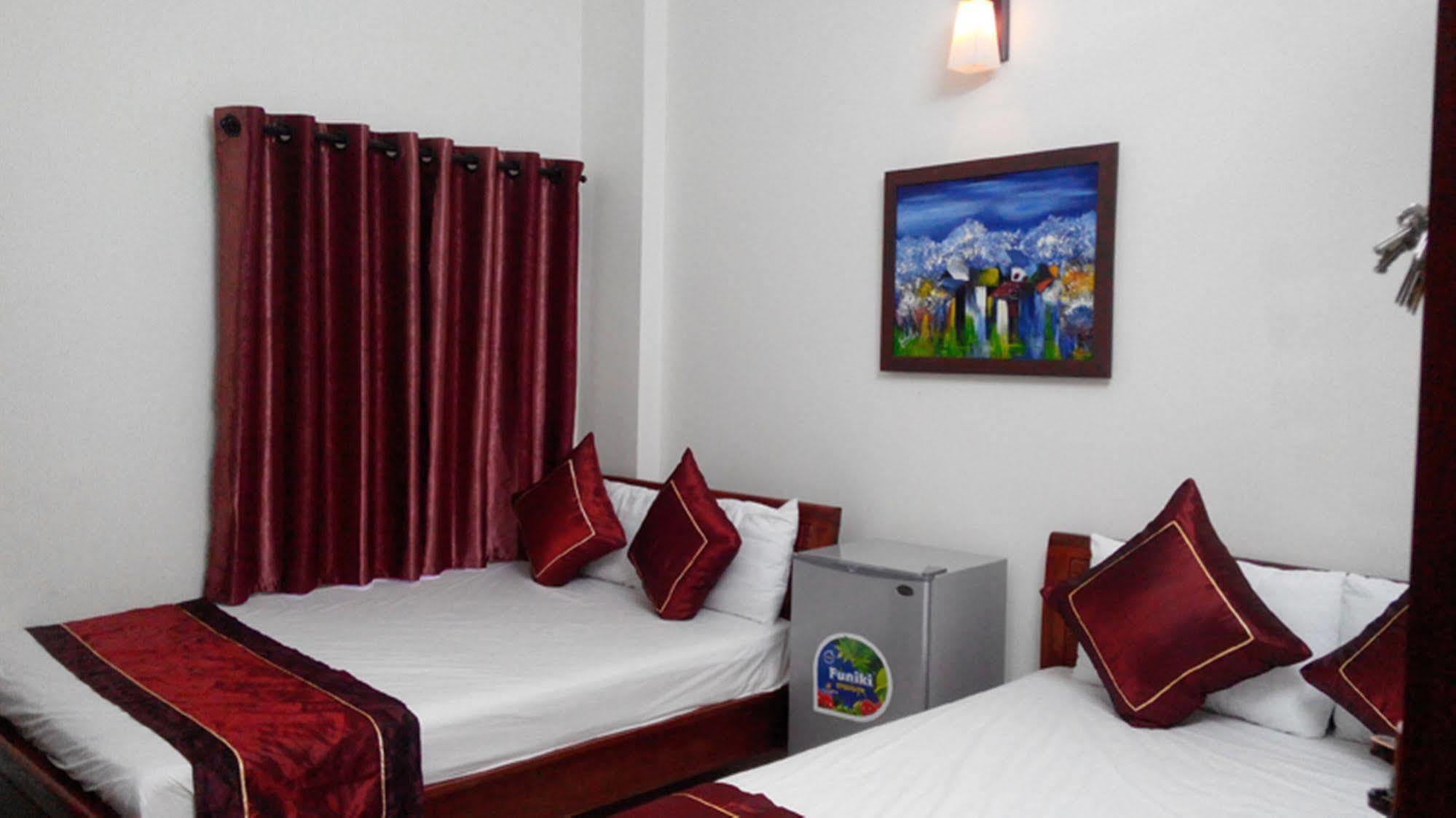 Hung Phat Hotel Дананг Экстерьер фото
