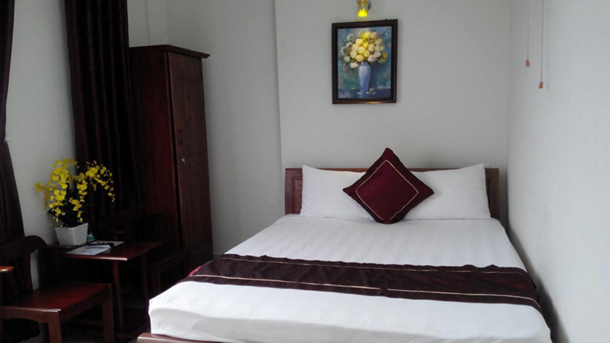 Hung Phat Hotel Дананг Экстерьер фото